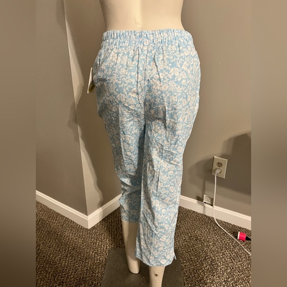 Land N Sea Linen Blend Blue Floral Pockets Elastic Waist Straight Crop NWT Pant - Picture 4 of 7